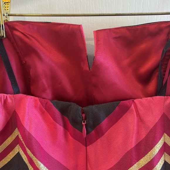 VINEYARD VINES NWTS GORGEOUS DRESS MAGENTA PINK BLACK GOLD METALLIC SIZE 10 - Picture 5 of 7
